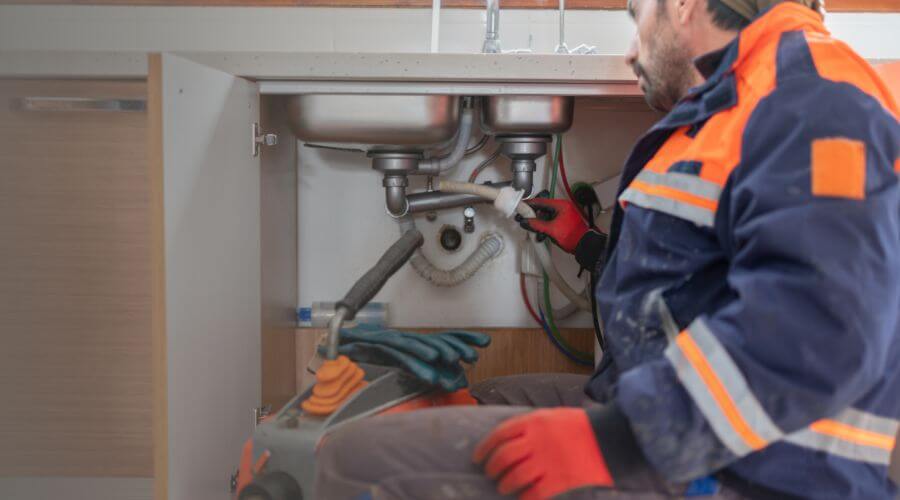 Professional tankless water heater installation services in Oacoma, SD
